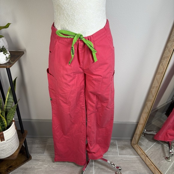 CROCS Other - Crocs Womens M Pink Scrub Pants Medical Nursing Y2K Cargo Cotton Blend